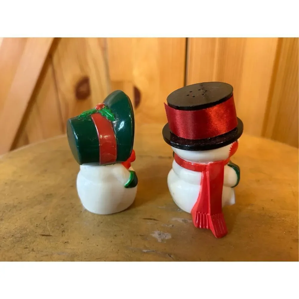 Vintage Hallmark Mr. Mrs. Snowman Salt And Pepper Shakers Happy & Merry (8797)